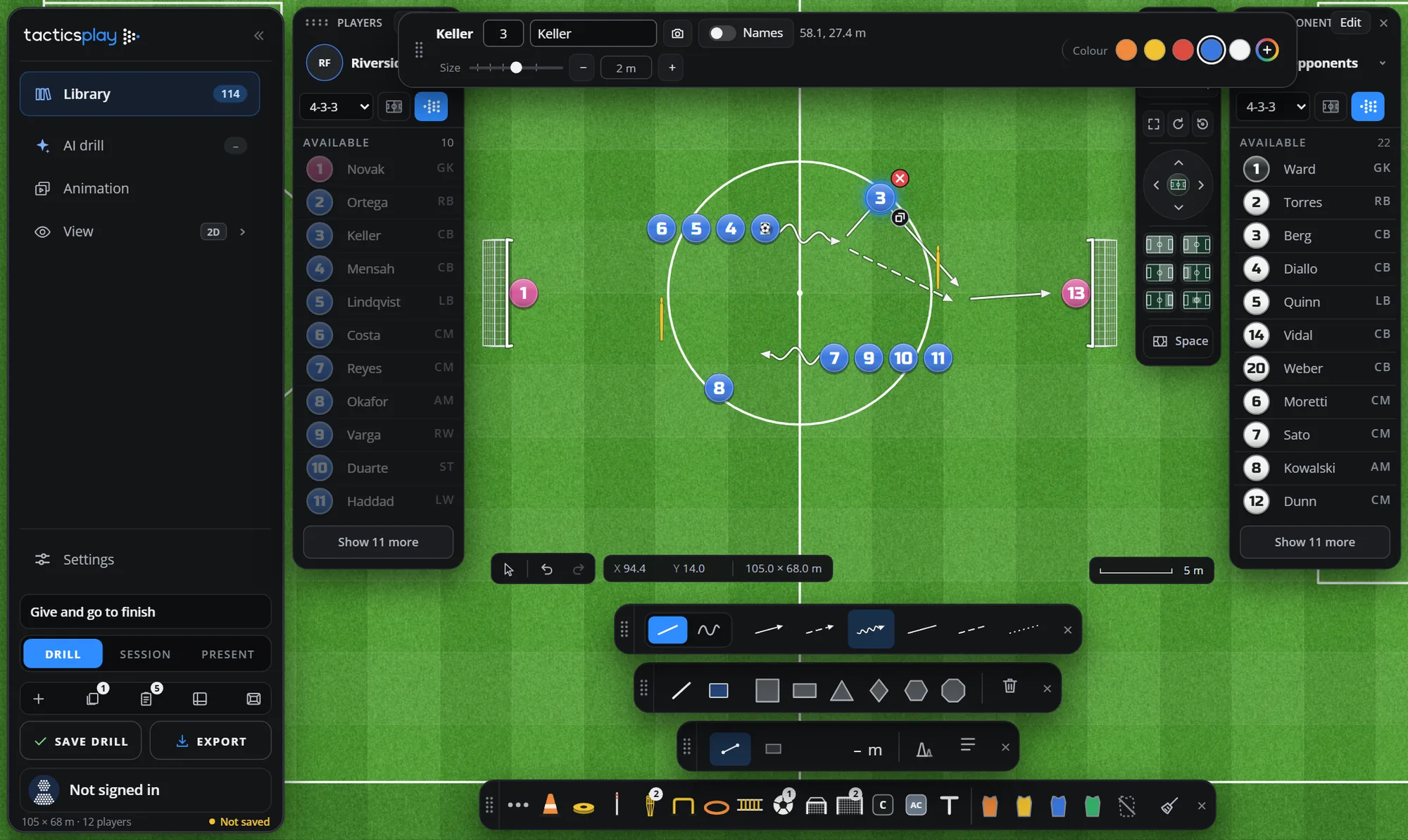 A player selected on the tactics board: his details bar at the top shows number, name and photo, and the arrows of the drill